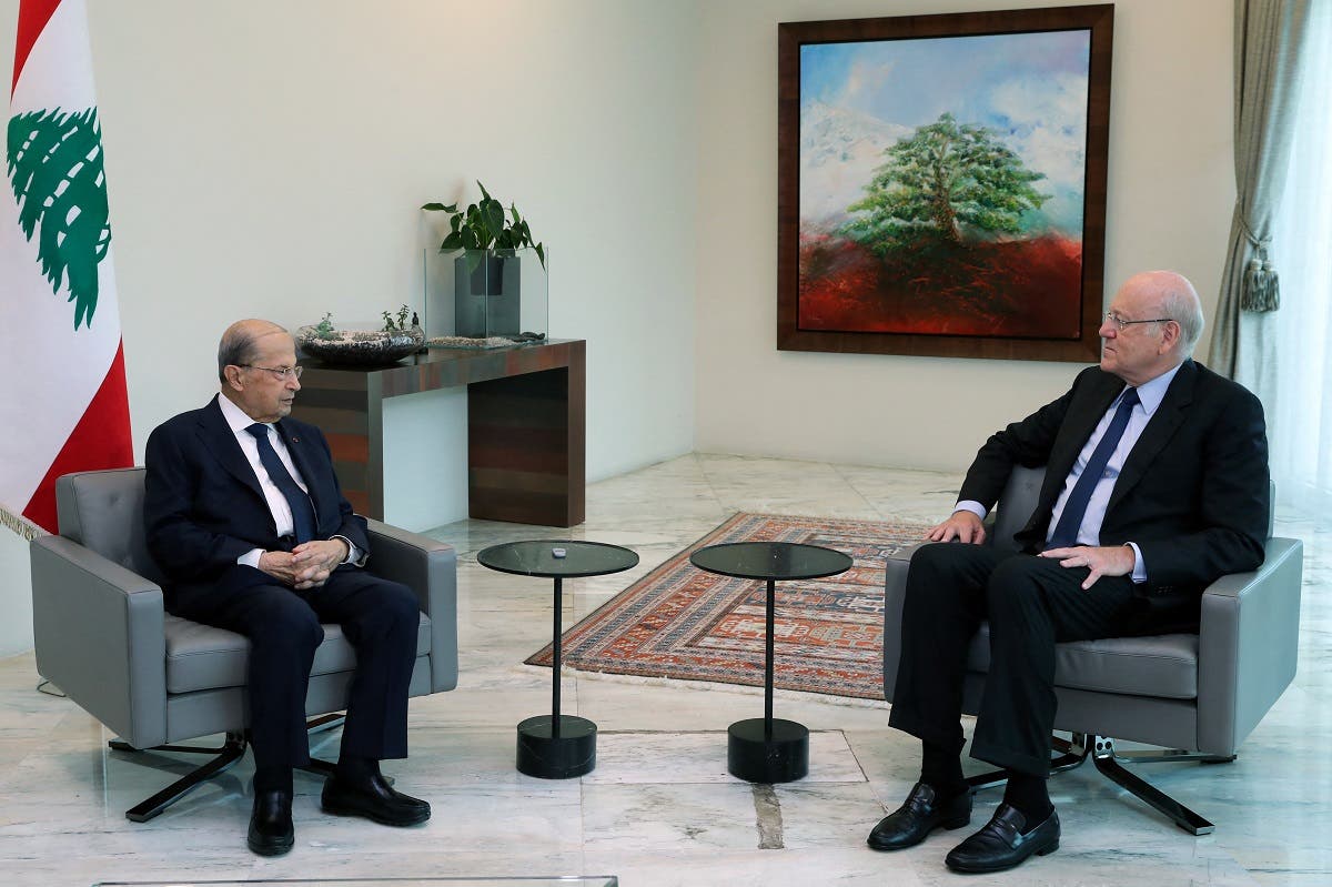 الرئيس اللبناني ميشال عون يستقبل نجيب ميقاتي لتكليفه بتشكيل الحكومة الاثنين الماضي